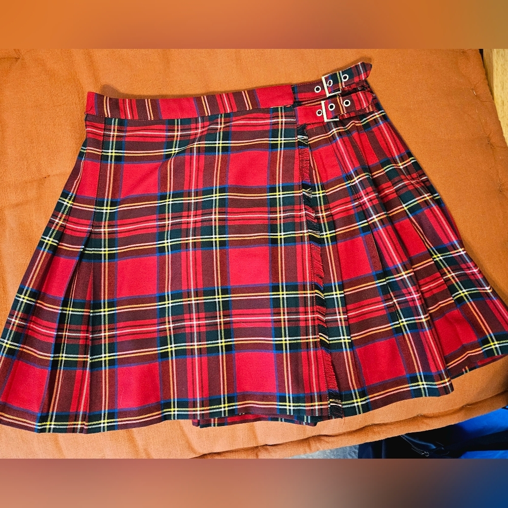 Plaid mini skirt kilt